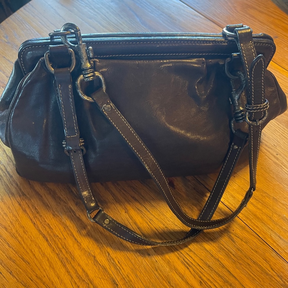 Elegant  Leather Shoulder Bag